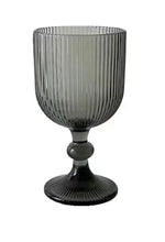 Load image into Gallery viewer, Smoke / Black Wine Glasses