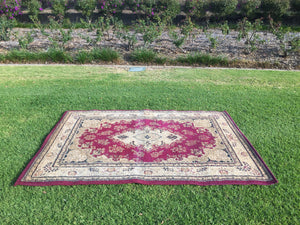 Red and beige rug - 120cm x 170cm