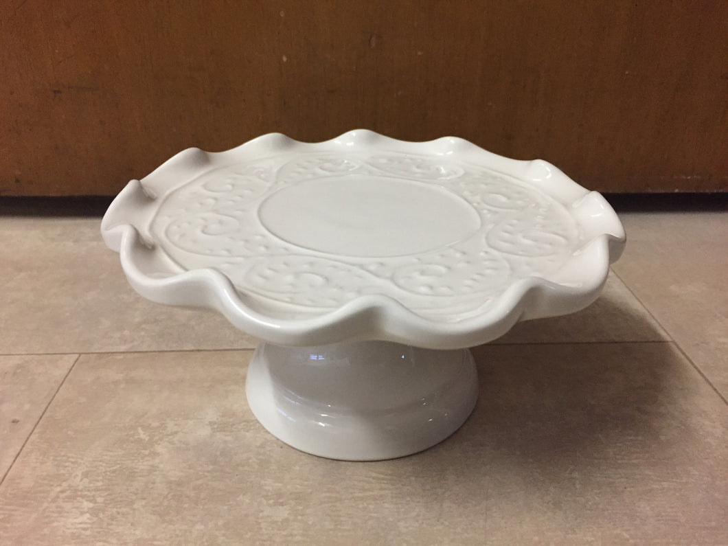 White cake stand with frill